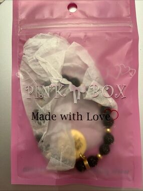 PINK BOX Beaded Bracelet - Black and Gold beads, Sealed NEW!